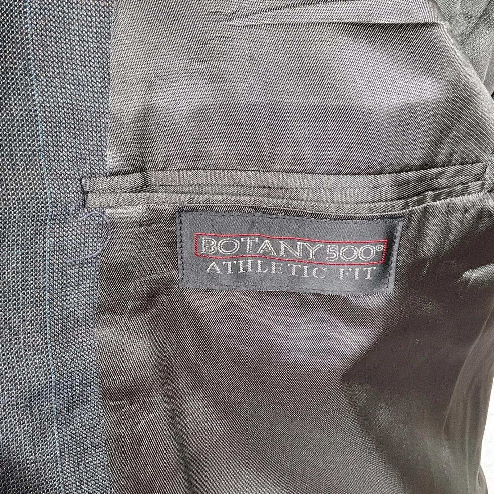 Botany 500 Suit Men 44L 35W 30L Athletic Fit Gray Multi Stripe Double‎ Breasted